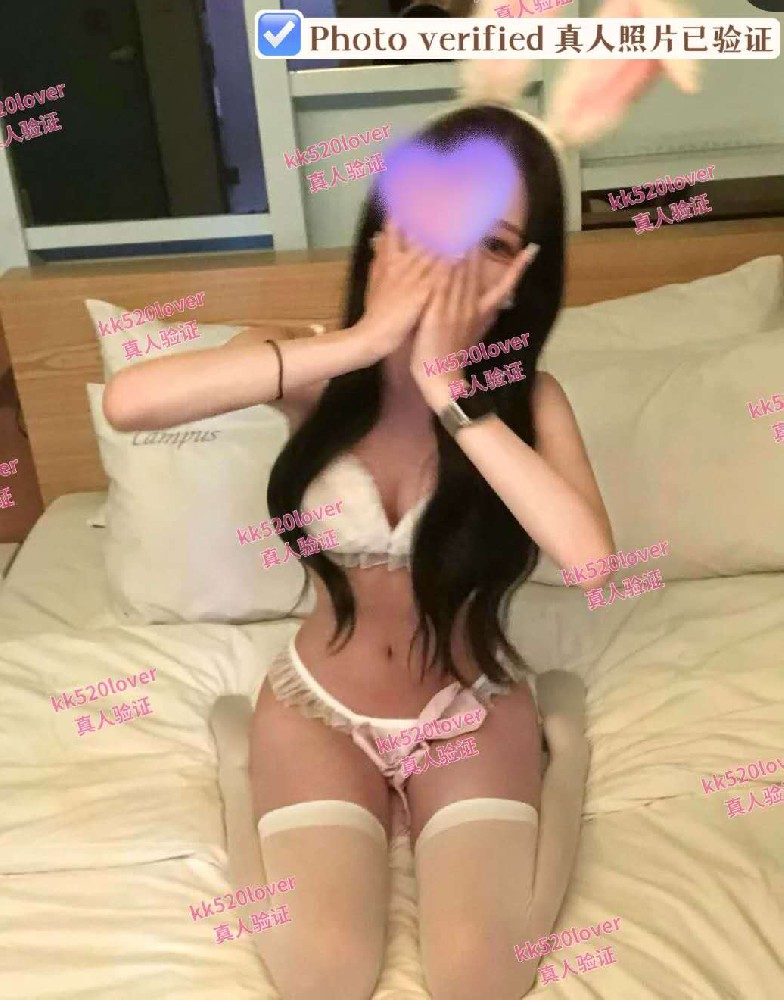 新加坡小妹mimi！羞涩饱满圆润少女俏脸 大床活泼开朗 闷闷小骚一点即通！女朋友感觉超强CBD