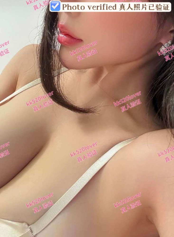 我妹妹又窄又短又特别敏感 charlotte